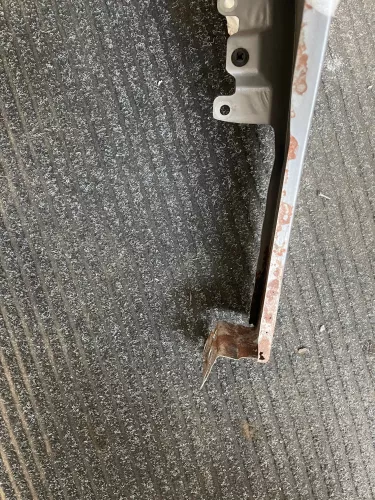 Audi A4 8E B6 Kotflügel vorne links grau silber LY7J (115248)