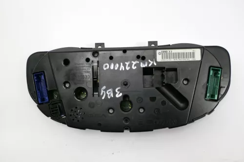 VW Passat 3BG Tacho Tachometer Kombiinstrument 224.000km 3B0920829A Diesel TDI (115336)