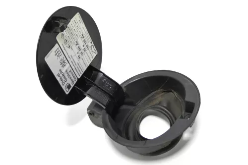 VW Golf 4 Limousine Tankdeckel Deckel Tank Tankverschluß schwarz L041 (115491)