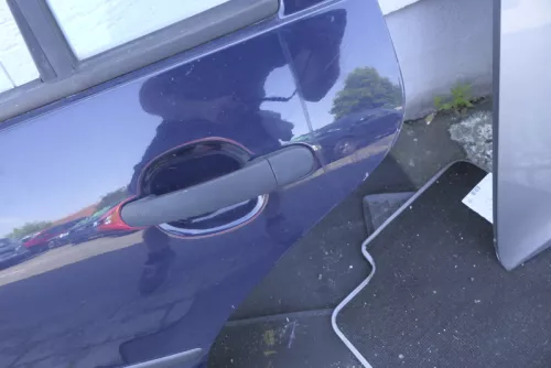 VW Golf 4 Bora Tür hinten links nur Kombi / Variant blau LA5G (115730)
