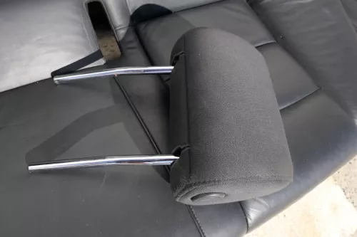 Audi A4 B6 8E Kopfstütze vorne rechts schwarz / soul vorn 8E0881902 (116066)