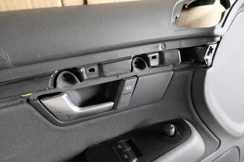 Audi A4 8E B7 Türverkleidung Verkleidung Tür vorne hinten links rechts Ve (116281)