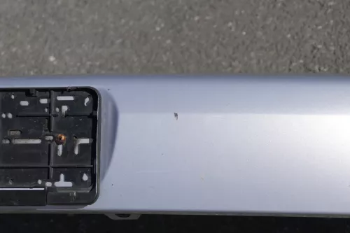 VW Polo 6N Stoßstange vorne Oberteil der 2-geteilte Fronttoßstange silber LB7Z 3 (116607)