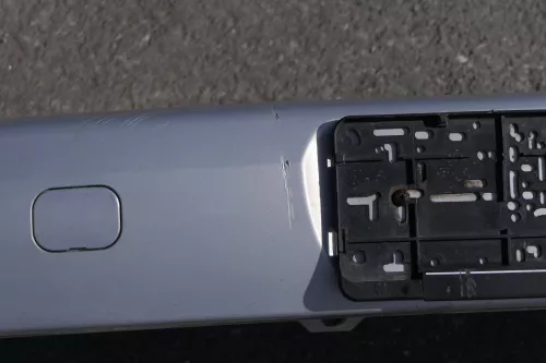 VW Polo 6N Stoßstange vorne Oberteil der 2-geteilte Fronttoßstange silber LB7Z 3 (116607)