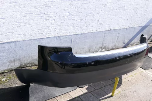 Audi A4 8E B6 Kombi Avant Stoßstange hinten mit Spoiler schwarz LY9B (116632)