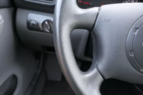 Audi A3 8L A6 4B A4 Lenkrad 4-Speichen 8L0419091P (ohne den Airbag) (117114)