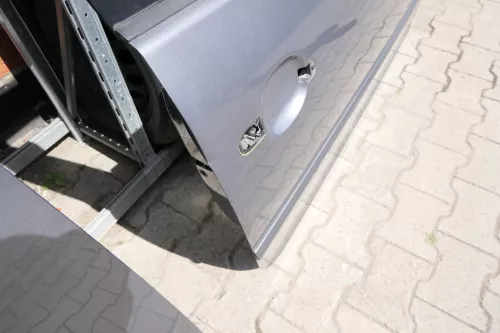 VW Golf 5 V 1K Tür vorne rechts Beifahrertür 2/3Türer grau LA7T ohneAnbauteile (117177)