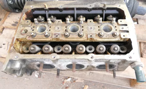 Polo 9N3 Ibiza Kopf Zylinderkopf Ventile 1,2 12V 47KW 64PS AZQ BME BZG