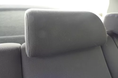 VW Golf Plus 5M Kopfstützen Kopfstütze hinten in der Mitte mittig blaue Nähte