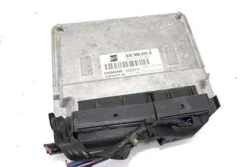 Seat Ibiza 6L Steuergerät 1,2 47kw 03E906033D 64PS AZQ Motor Motorsteuergerät