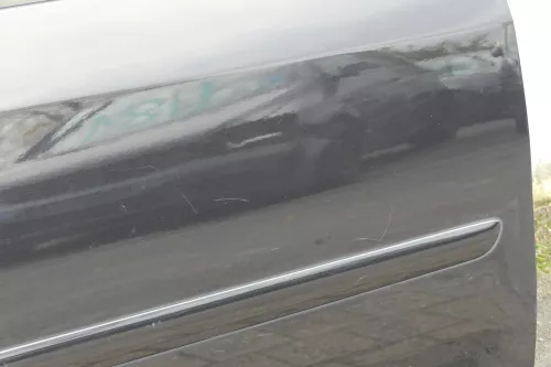 VW Touran 1T 1T3 Tür vorne rechts Beifahrertür schwarz LC9Z - ohne Anbauteile (118135)