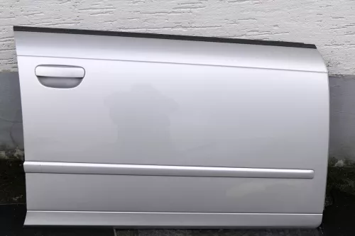 Audi A4 B7 8E Tür vorne rechts silber LY7W Kombi+Limo Türblatt S-line