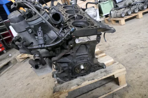 VW Passat 3BG Motor Block Motorblock 2.0 TDI 100kw 136PS BGW (118654)