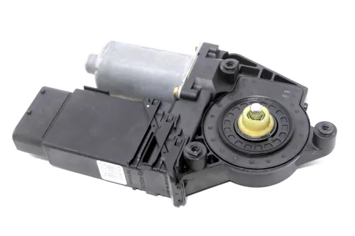 VW Passat 3BG ektrischer Fensterheber vorne rechts 3B4837752LB Fensterhebermotor (118716)