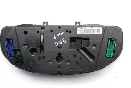 VW Passat 3BG Tacho Tachometer Kombiinstrument 280.000km 3B0920827A Diesel TDI (118975)