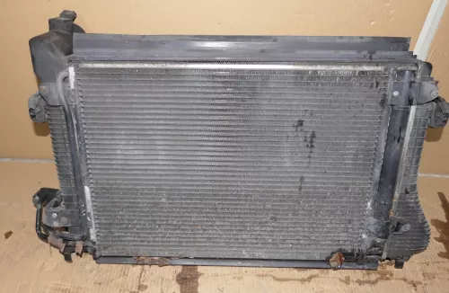 VW Eos Golf 5 Plus Kühler 1K0121251DM 1.9 BLS TDI Ladeluftkühler Lüfter Kondensa