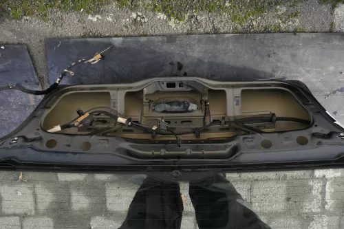 VW Polo 9N3 9N Heckklappe Kofferraumklappe Klappe schwarz L041 (119426)