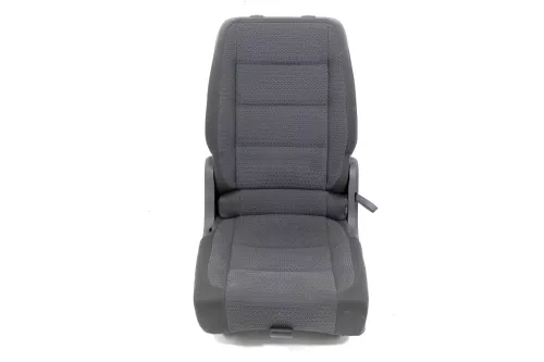 VW Touran Sitz hinten links anthrazit (hinterm Fahrersitz) Rücksitz - 119430