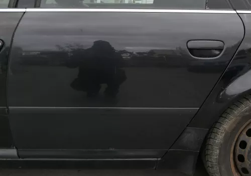 Audi A6 4B C5 Tür Türblatt hinten links schwarz LZ9W