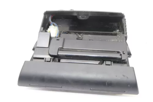 Audi A6 4B Aschenbecher vorne 4B0857951F / G bis ca. Bj. 2001 (119573)