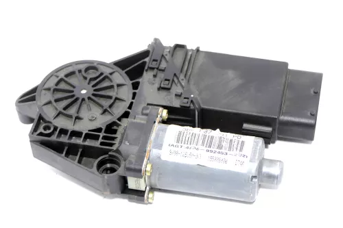 VW Passat 3BG ektrischer Fensterheber vorne links 3B4837751PD Fensterhebermotor (119702)