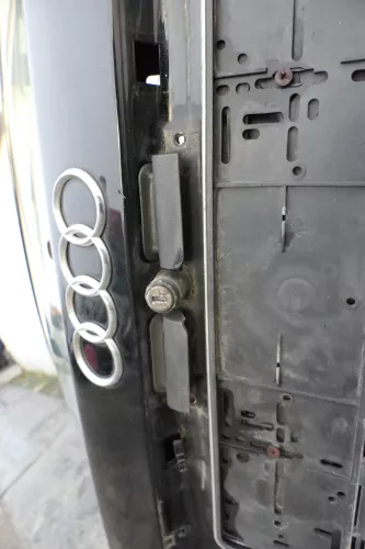 Audi A3 8L Heckklappe Kofferraumklappe Klappe hinten schwarz LY9B (119822)