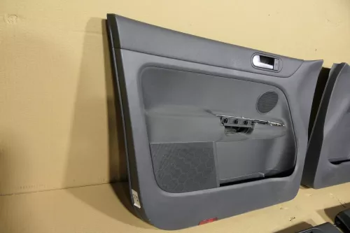 VW Golf Plus 5M 4x Türverkleidung Verkleidung Tür vorne + hinten links schwarz (120107)