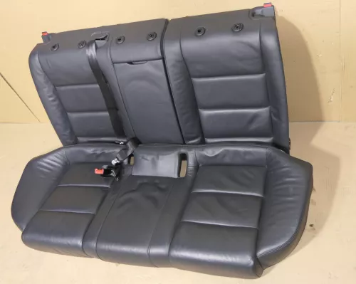 Audi A6 4F C6 Sitz Rückbank Rücksitzbank hinten 3-Punkt-Gurt schwarz Leder Sitz