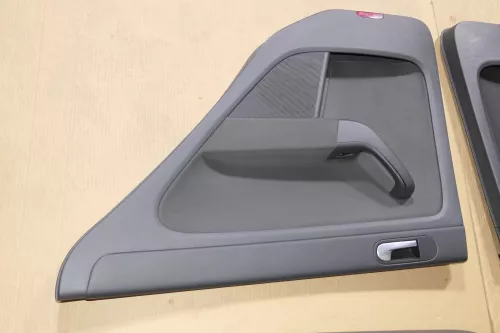 VW Golf Plus 5M 4x Türverkleidung Verkleidung Tür vorne hinten links re schwarz (120548)