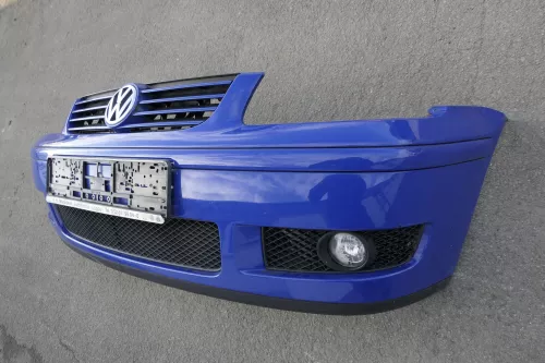 VW Polo 6N2 Stoßstange vorne Frontstoßstange Stoßfänger blau LA5C mit Grill (120643)