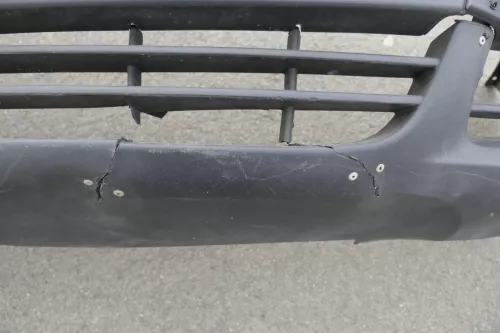 VW Fox 5Z Stoßstange vorne Stoßfänger schwarz - Bilder - Bastler! (120811)
