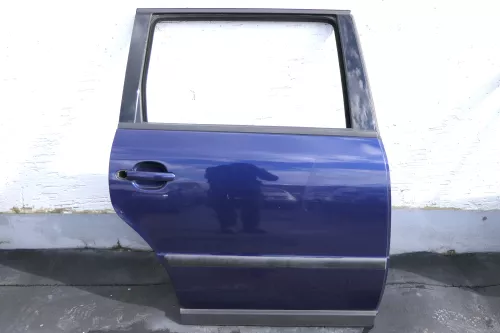 VW Passat 3B 3BG Kombi Variant Tür hinten rechts blau LB5N und Scheibe