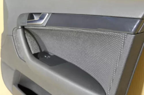 1xAudi A3 8P Türverkleidung Verkleidung Tür vorn vorne rechts schwarz 4/5-Türer (120972)