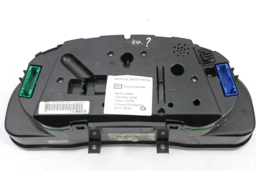VW Passat 3BG Tacho Tachometer Kombiinstrument 240.000km 3B0920829A Diesel TDI (121039)