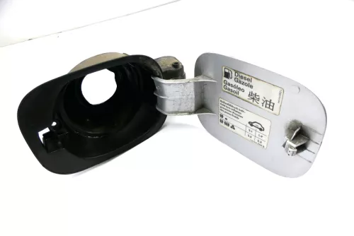 VW Golf 4 Variant Kombi Tankdeckel Deckel Tank Tankverschluß silber LA7W reflexs (121212)