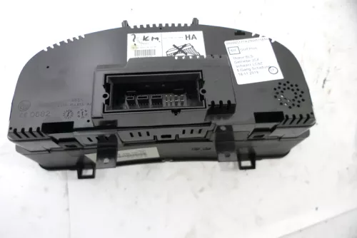 VW Golf 5 Kombi Jetta Tacho Kombiinstrument 1k0920864B 1.9 TDI 229.000 km (121688)