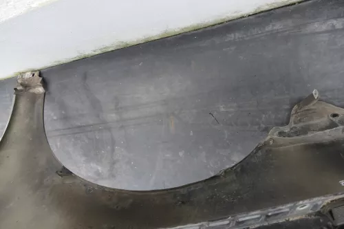 VW Passat 3B Kotflügel vorne rechts schwarz LC9Z (121908)