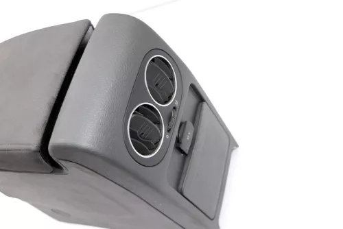 VW Golf Plus Mittelarmlehne Armlehne Lehne mitte original verschiebar 99,90 (122435)