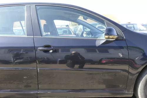 VW Golf 5 1K Tür vorne rechts Beifahrertür schwarz metallic LC9Z 4/5Türer