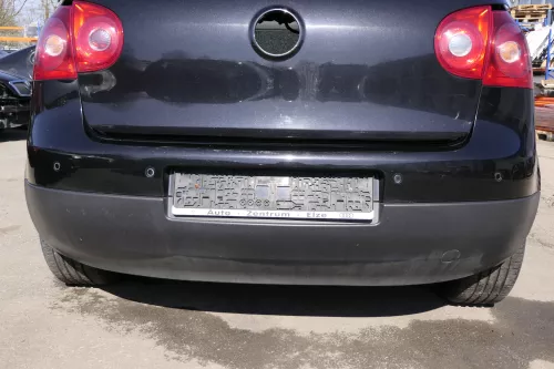 VW Golf 5 1K Limousine Stoßstange hinten Heckstoßstange schwarz LC9Z PDC