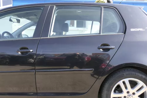 VW Golf 5 V 1K Tür Türrahmen hinten links 4/5-Türer schwarz LC9Z met mit Scheibe