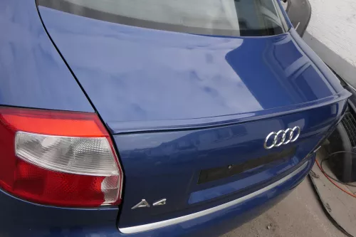 Audi A4 B6 8E Limousine Limo Heckklappe Klappe hinten blau LW5Z (122688)