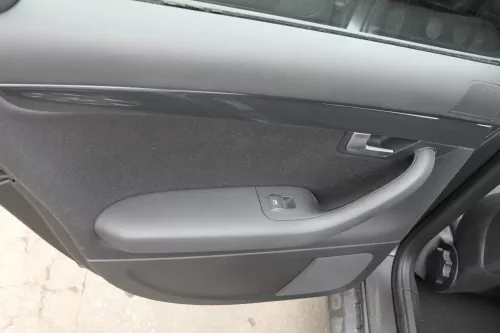 4x Audi A4 8E B6 Türverkleidung Verkleidung Tür vorne +hinten links schwarz soul (122711)