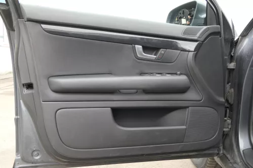 4x Audi A4 8E B6 Türverkleidung Verkleidung Tür vorne +hinten links schwarz soul