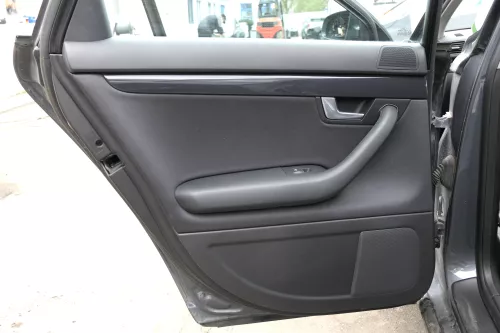 4x Audi A4 8E B6 Türverkleidung Verkleidung Tür vorne +hinten links schwarz soul (122711)