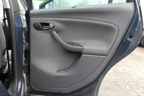 Seat Altea 5P XL Türverkleidung Verkleidung Tür vorne +hinten links Sonnenrollo (122810)