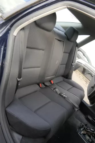 Audi A4 B6 B7 8E Limousine Sitz Rückbank Rücksitzbank hinten schwarz Kopfstützen