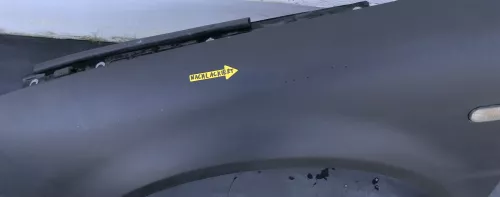 VW Passat 3B Kotflügel vorne links schwarz matt (123020)