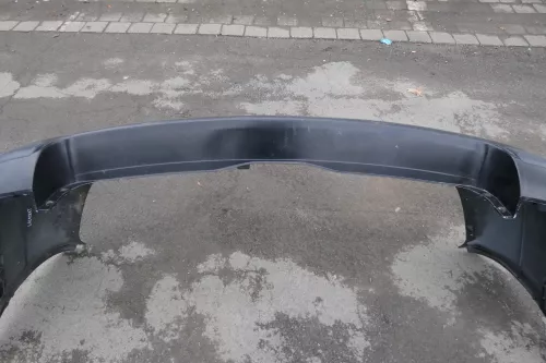 VW Passat 3B Kombi Stoßstange hinten Heckstoßstange Stoßfänger schwarz nachlacki (123063)