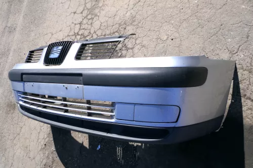 Seat Ibiza 6K Stoßstange Frontstoßstange vorne sibler LS7N Faceliftmodell ab1999 (123074)